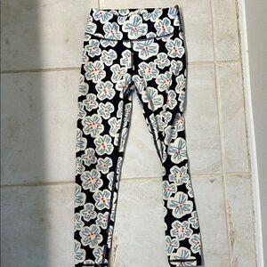 Hanna Andersson Black and White Floral Kids Leggings